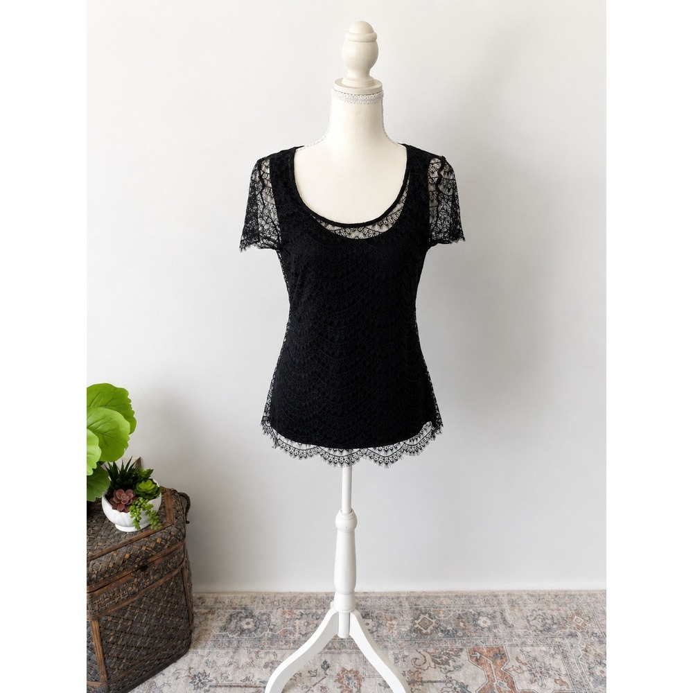 Gothic Boho Romantic Black Lace Ann Taylor Top Women's M Short Sleeve Sheer